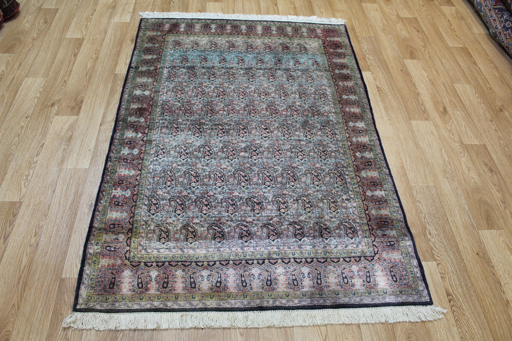 FINE HANDMADE PERSIAN QUM SILK RUG PAISLEY DESIGN 160 X 110 CM