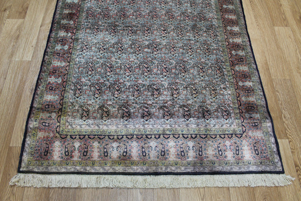 FINE HANDMADE PERSIAN QUM SILK RUG PAISLEY DESIGN 160 X 110 CM