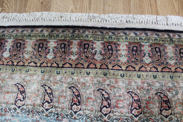 FINE HANDMADE PERSIAN QUM SILK RUG PAISLEY DESIGN 160 X 110 CM