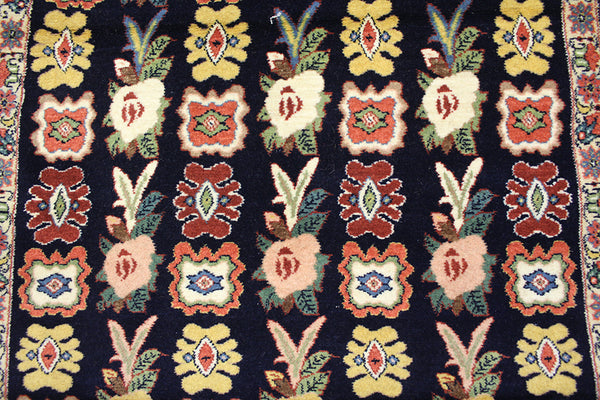Persian Senneh rug 115 x 95 cm