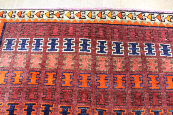 VINTAGE HANDMADE PERSIAN SHIRAZ TRIBAL RUG 185 X 102 CM