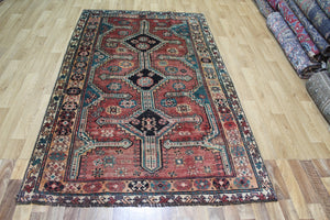 ANTIQUE PERSIAN SHIRAZ QASHQAI RUG OF TRIPLE MEDALLION DESIGN 237 X 141 CM