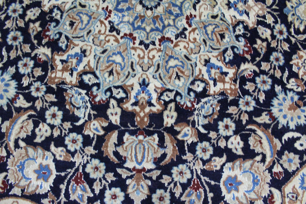 Fine Persian Nain Silk & Wool Rug 190 x 122 cm