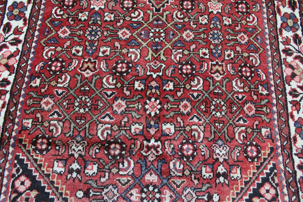 VINTAGE PERSIAN HAMEDAN RUG WITH HERATI DESIGN 218 x 108 CM