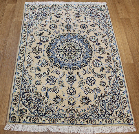 Persian Nain rug silk & wool 140 x 86 cm