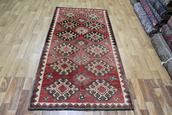 ANTIQUE PERSIAN SHIRAZ QASHQAI RUG OF MEDALLION DESIGN 218 X 110 CM