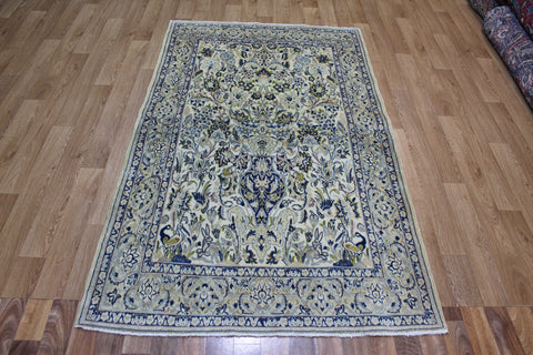 FINE HANDMADE PERSIAN NAIN RUG WOOL AND SILK WITH VASE DESIGN 192 X 117 CM