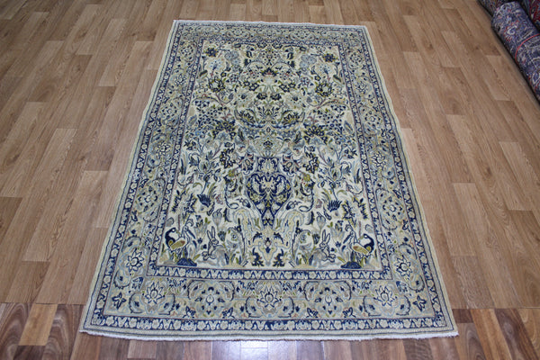 FINE HANDMADE PERSIAN NAIN RUG WOOL AND SILK WITH VASE DESIGN 192 X 117 CM