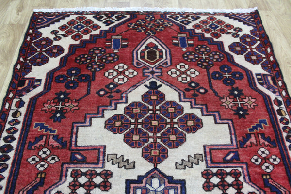 Vintage Persian Bakhtiari Rug 190 x 116 cm