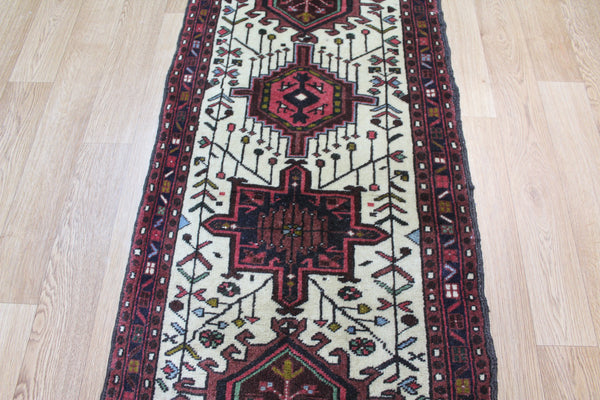 VINTAGE HANDMADE PERSIAN KARAJEH VILLAGE RUNNER 295 X 60 CM