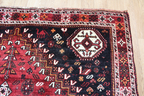 VINTAGE PERSIAN SHIRAZ QASHQAI RUG 195 X 160 CM