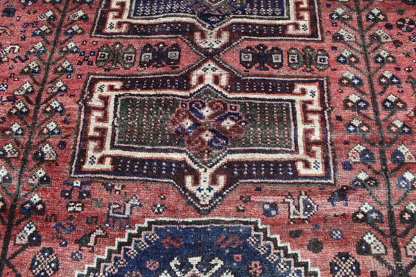 ANTIQUE PERSIAN SHIRAZ QASHQAI RUG WITH TRIPLE MEDALLION DESIGN 230 X 194 CM