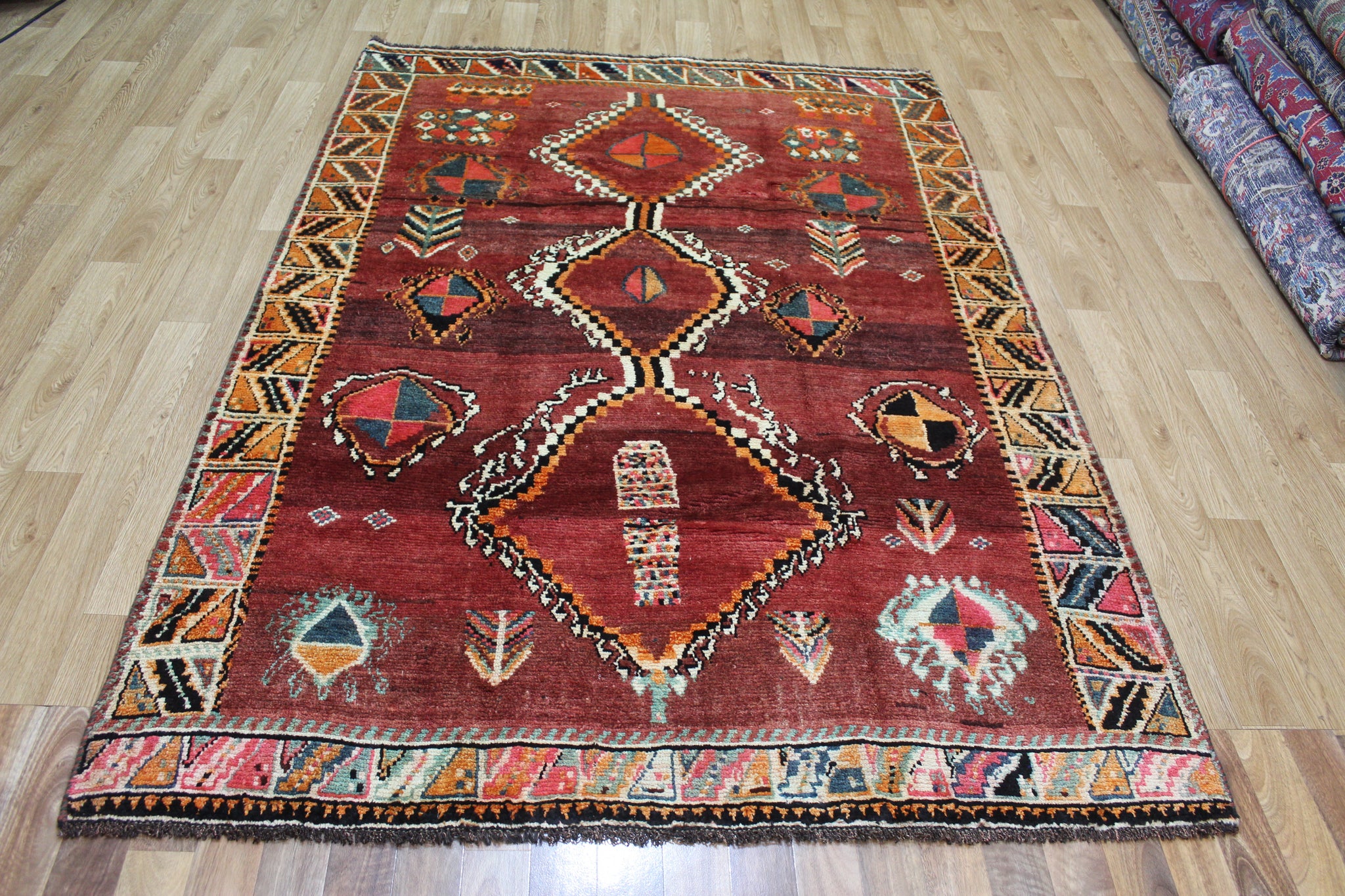 VINTAGE PERSIAN SHIRAZ QASHQAI RUG 225 X 157 CM