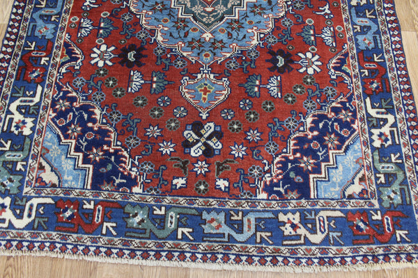 ANTIQUE PERSIAN YALAMEH WOOL RUG 148 X 106 CM