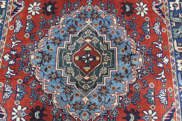 ANTIQUE PERSIAN YALAMEH WOOL RUG 148 X 106 CM