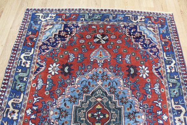 ANTIQUE PERSIAN YALAMEH WOOL RUG 148 X 106 CM