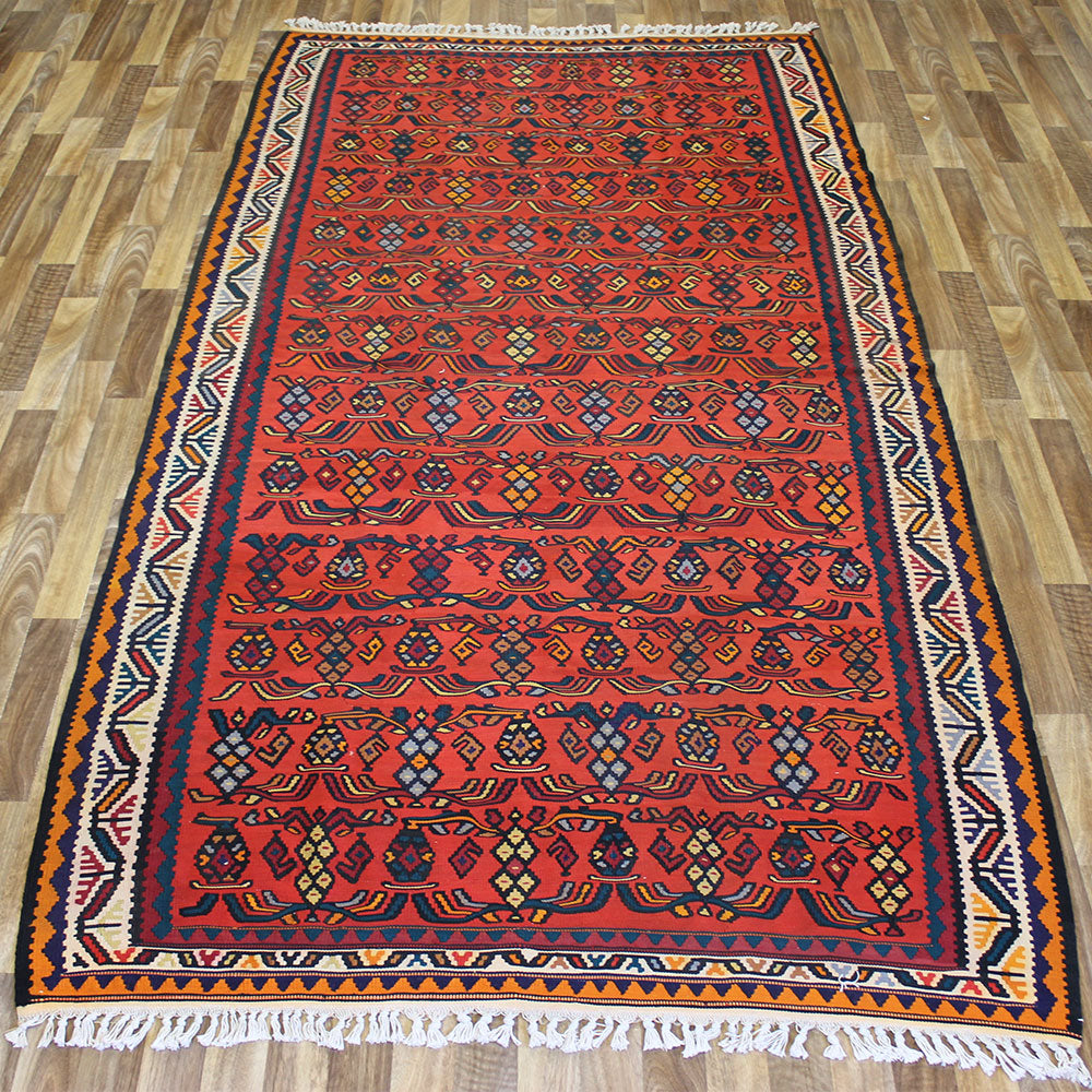 An outstanding Handmade Persian Kilim 300 x 155 cm