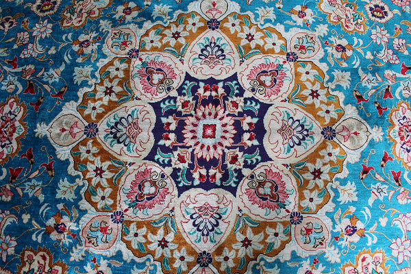 Persian Qum silk rug 195 x 135 cm