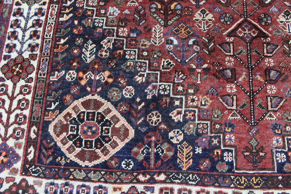 ANTIQUE QASHQAI RUG, TRADITIONAL TRIBAL DESIGN, CIRCA 1940