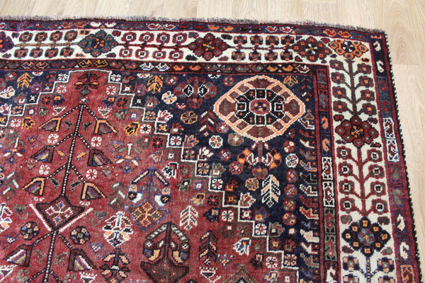 ANTIQUE QASHQAI RUG, TRADITIONAL TRIBAL DESIGN, CIRCA 1940