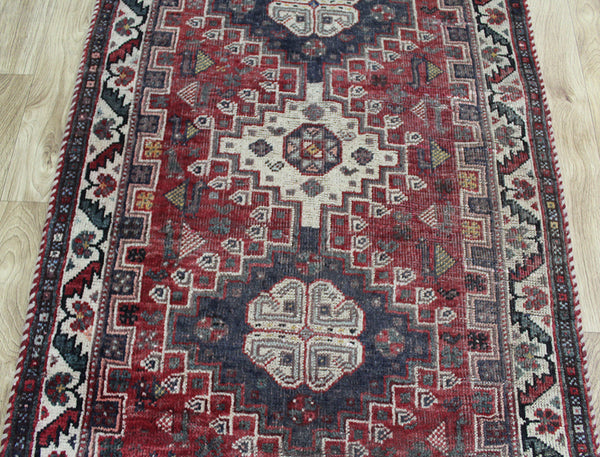 ANTIQUE PERSIAN QASHQAI SHIRAZ RUNNER 256 X 83 CM