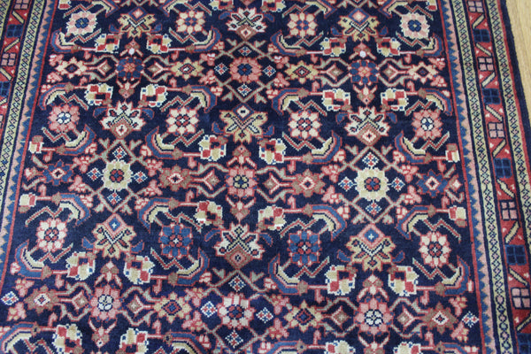 VINTAGE PERSIAN MAHAL RUG WITH HERATI DESIGN 210 X 110 CM