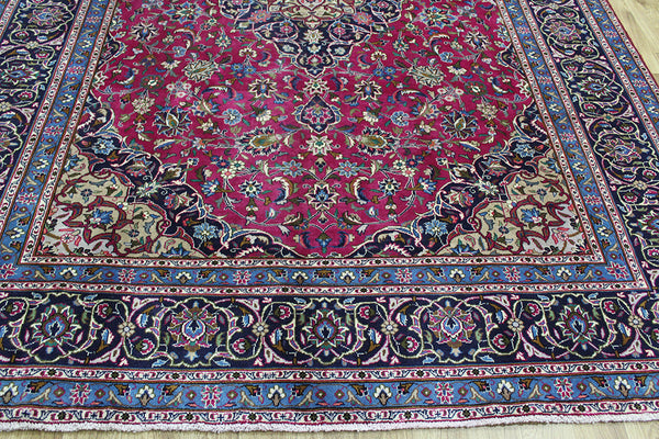 Old handmade Persian Kashan carpet 344 x 247 cm