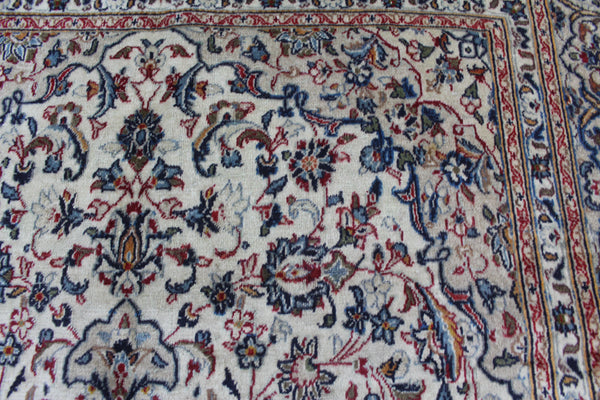 FINE HANDMADE PERSIAN KASHAN CARPET OF FLORAL DESIGN 294 X 193 CM