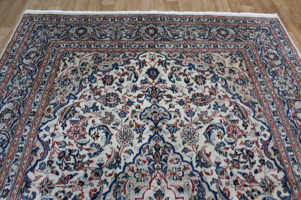 FINE HANDMADE PERSIAN KASHAN CARPET OF FLORAL DESIGN 287 X 195 CM