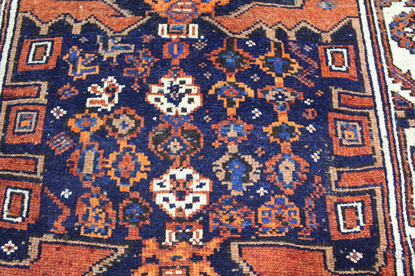 AN OUTSTANDING PERSIAN SHIRAZ LONG RUNNER 380 X 130 CM