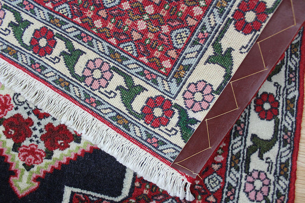 Persian Bidjar Rug 100 x 70 cm