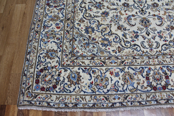 FINE HANDMADE PERSIAN KASHAN CARPET OF FLORAL DESIGN 300 X 195 CM