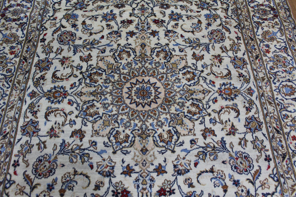 FINE HANDMADE PERSIAN KASHAN CARPET OF FLORAL DESIGN 300 X 195 CM