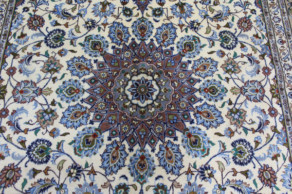 FINE HANDMADE PERSIAN KASHAN CARPET OF FLORAL DESIGN 297 x 197 CM