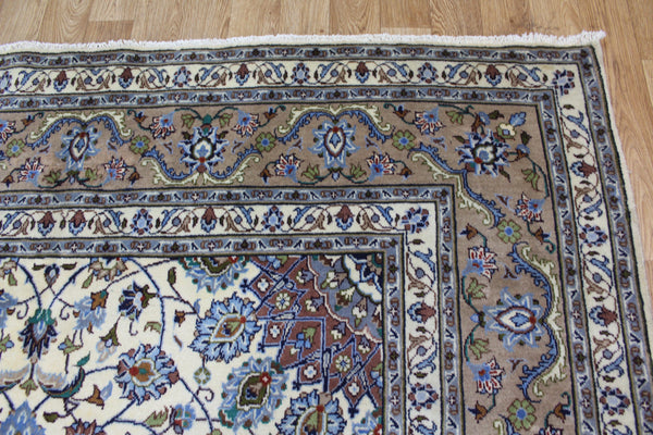 FINE HANDMADE PERSIAN KASHAN CARPET OF FLORAL DESIGN 297 x 197 CM