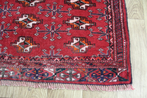 Old Handmade Persian Turkmen Rug 112 x 80 cm