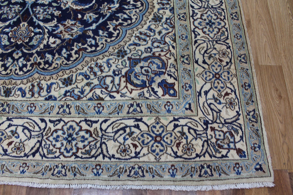 FINE PERSIAN NAIN CARPET WOOL AND SILK, GREAT DESIGN AND SUPERB COLOURS 303 X 195 CM