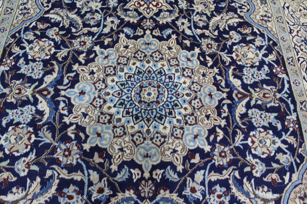 FINE PERSIAN NAIN CARPET WOOL AND SILK, GREAT DESIGN AND SUPERB COLOURS 303 X 195 CM