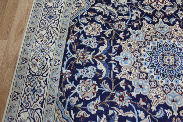 FINE PERSIAN NAIN CARPET WOOL AND SILK, GREAT DESIGN AND SUPERB COLOURS 303 X 195 CM