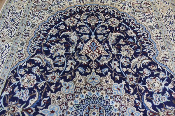 FINE PERSIAN NAIN CARPET WOOL AND SILK, GREAT DESIGN AND SUPERB COLOURS 303 X 195 CM