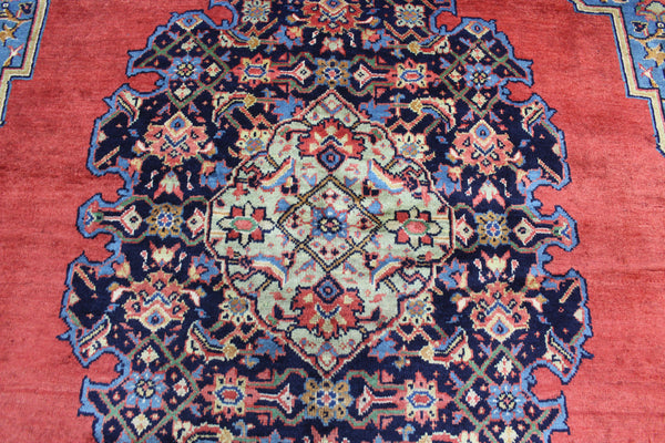 VINTAGE HANDMADE PERSIAN RUG WITH TRIPLE MEDALLION DESIGN 290 X 177 CM