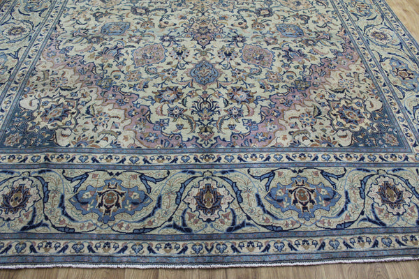 ANTIQUE PERSIAN KASHAN CARPET OF CLASSIC MEDALLION DESIGN 490 X 300 CM