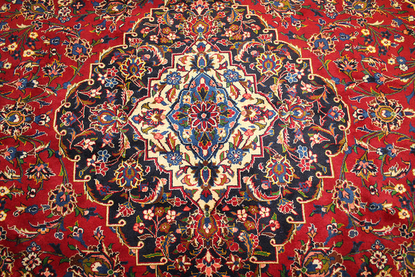 Old Handmade Persian Kashan carpet 415 x 310 cm