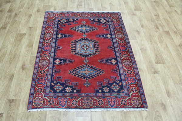 Old Handmade Persian Bakhtiari Rug 142 x 110 cm