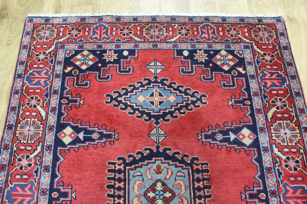Old Handmade Persian Bakhtiari Rug 142 x 110 cm