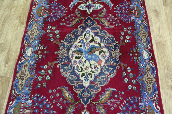 A Beautiful Persian Kashmar Rug Birds Design 187 x 100 cm