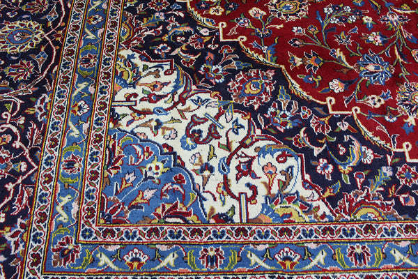 Vintage Persian Kashan carpet with superb colours 405 x 307 cm