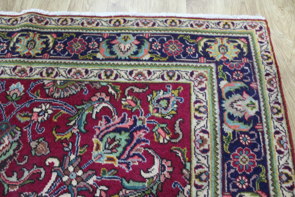 Handmade Persian Tabriz Rug of Floral Design 190 x 140 cm