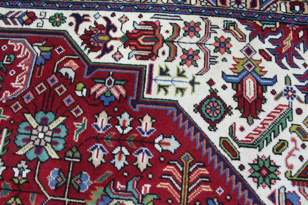 A Beautiful Handmade Persian Tabriz Carpet Floral Design 390 x 290 cm