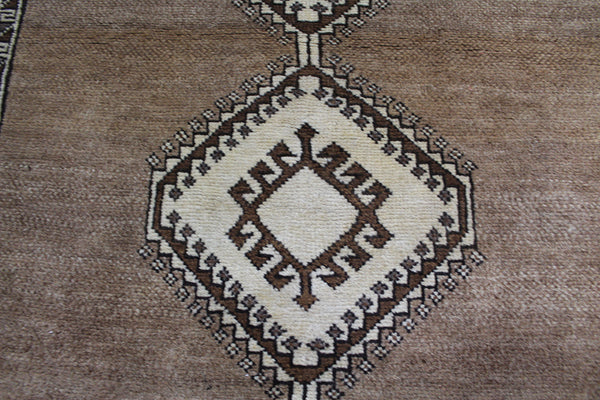 Handmade Persian Shiraz Gabbeh Rug 233 x 125 cm